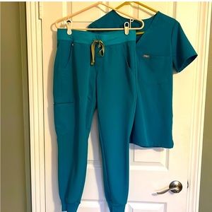 Teal figs worn twice